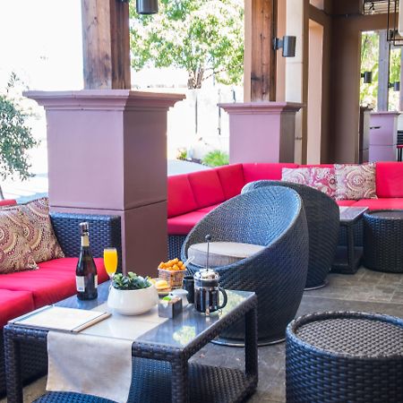 Juniper Hotel Cupertino, Curio Collection By Hilton Bagian luar foto