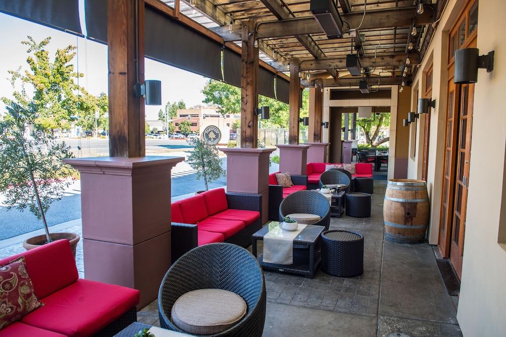 Juniper Hotel Cupertino, Curio Collection By Hilton Bagian luar foto