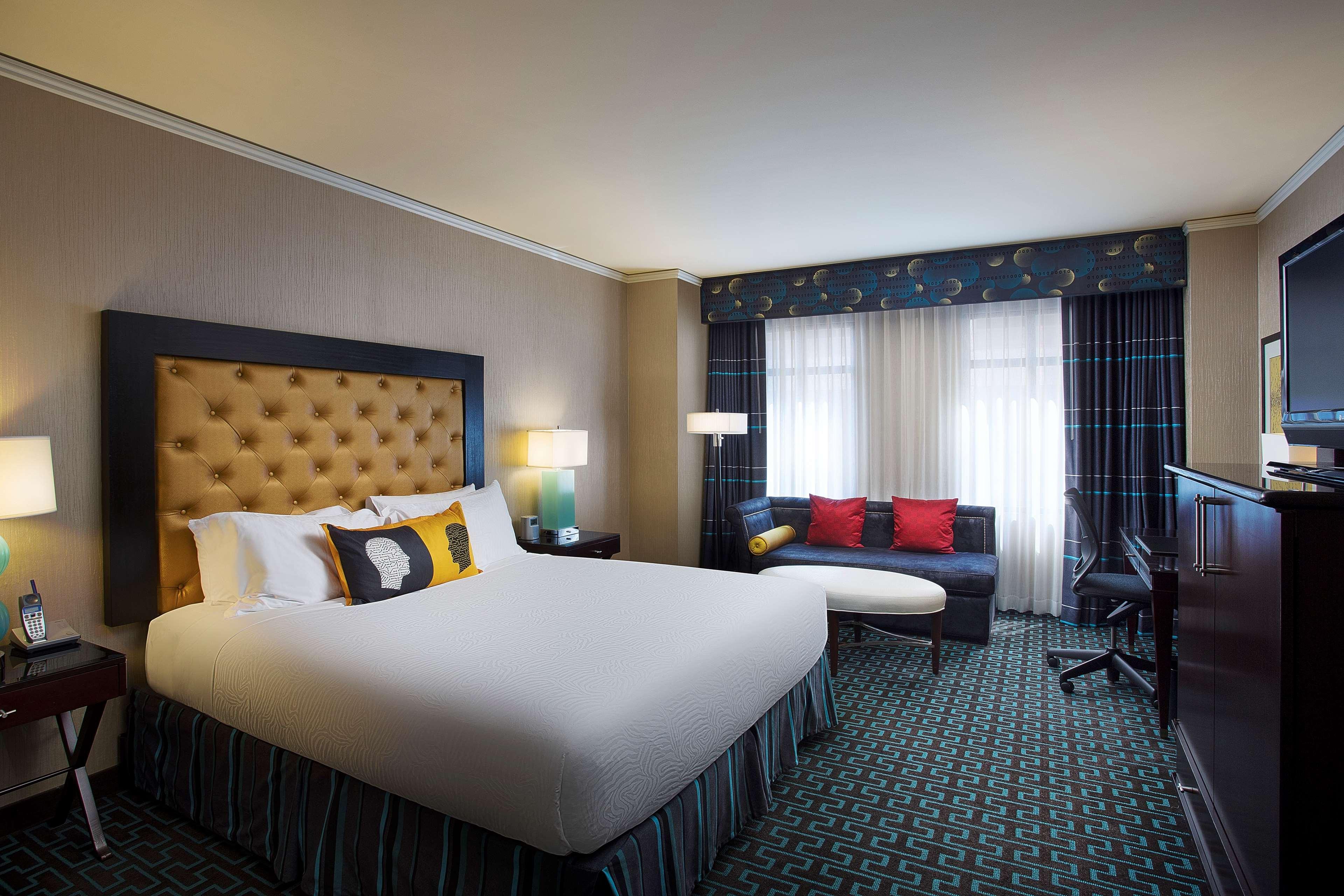Juniper Hotel Cupertino, Curio Collection By Hilton Bagian luar foto