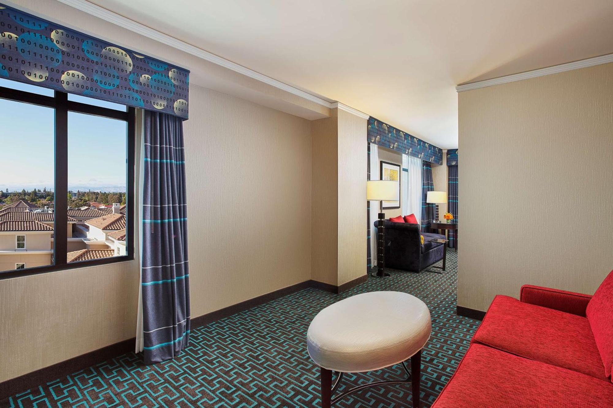 Juniper Hotel Cupertino, Curio Collection By Hilton Bagian luar foto