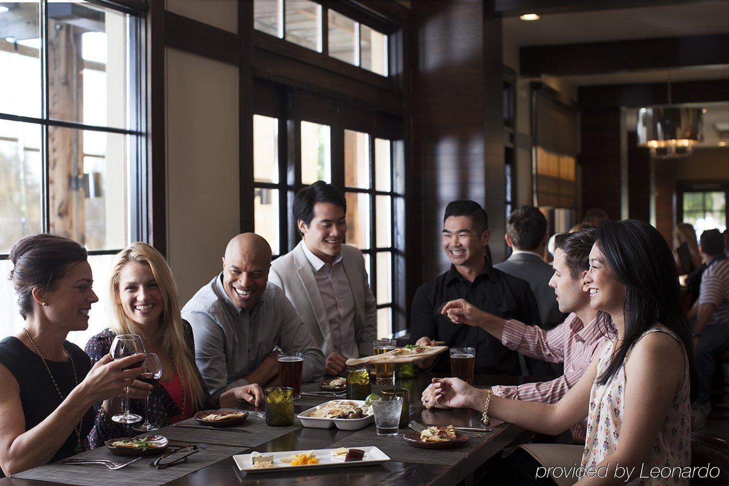 Juniper Hotel Cupertino, Curio Collection By Hilton Bagian luar foto